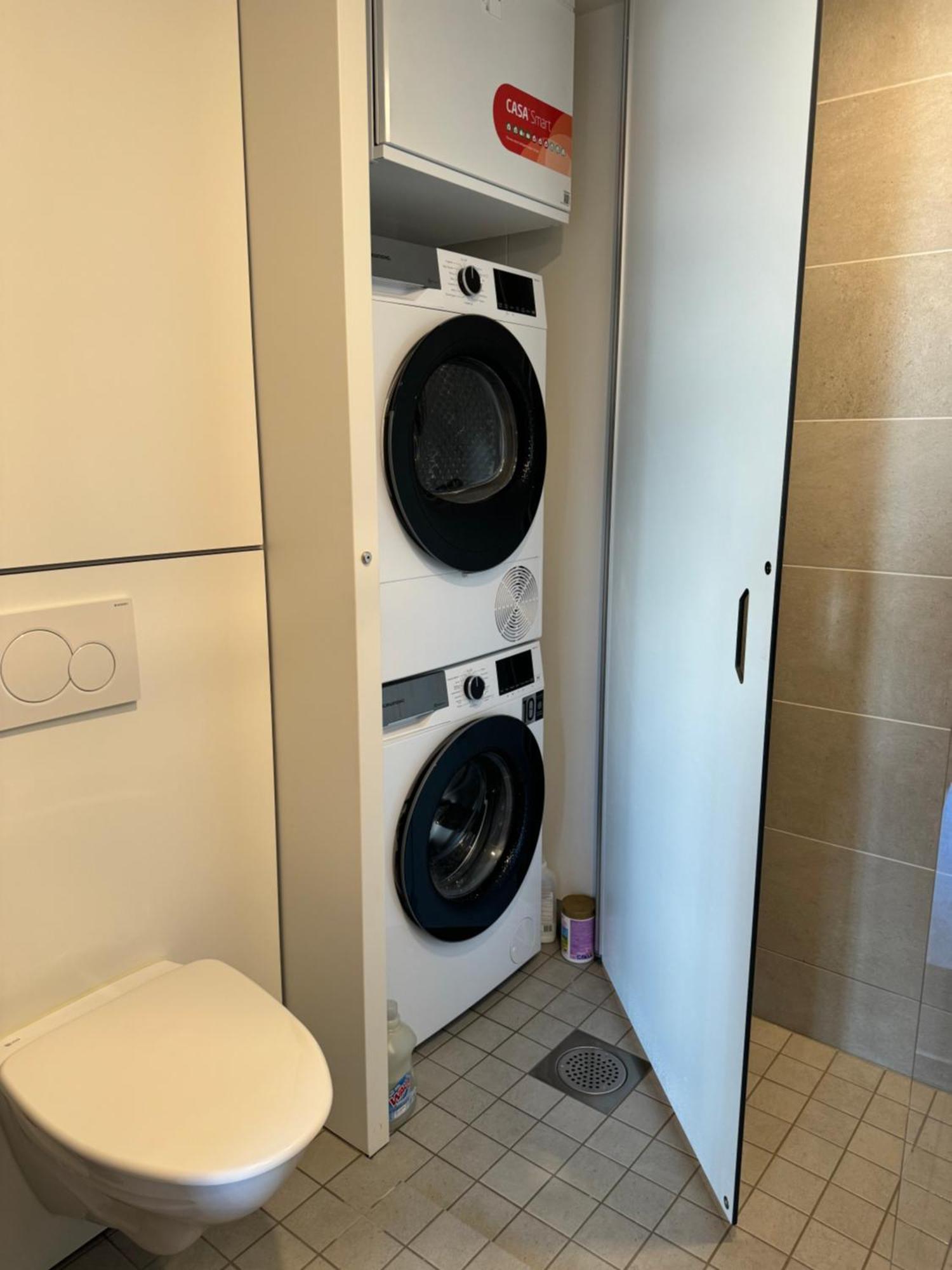 Easy Stay Rooms & Apartments Near Airport 반타 외부 사진