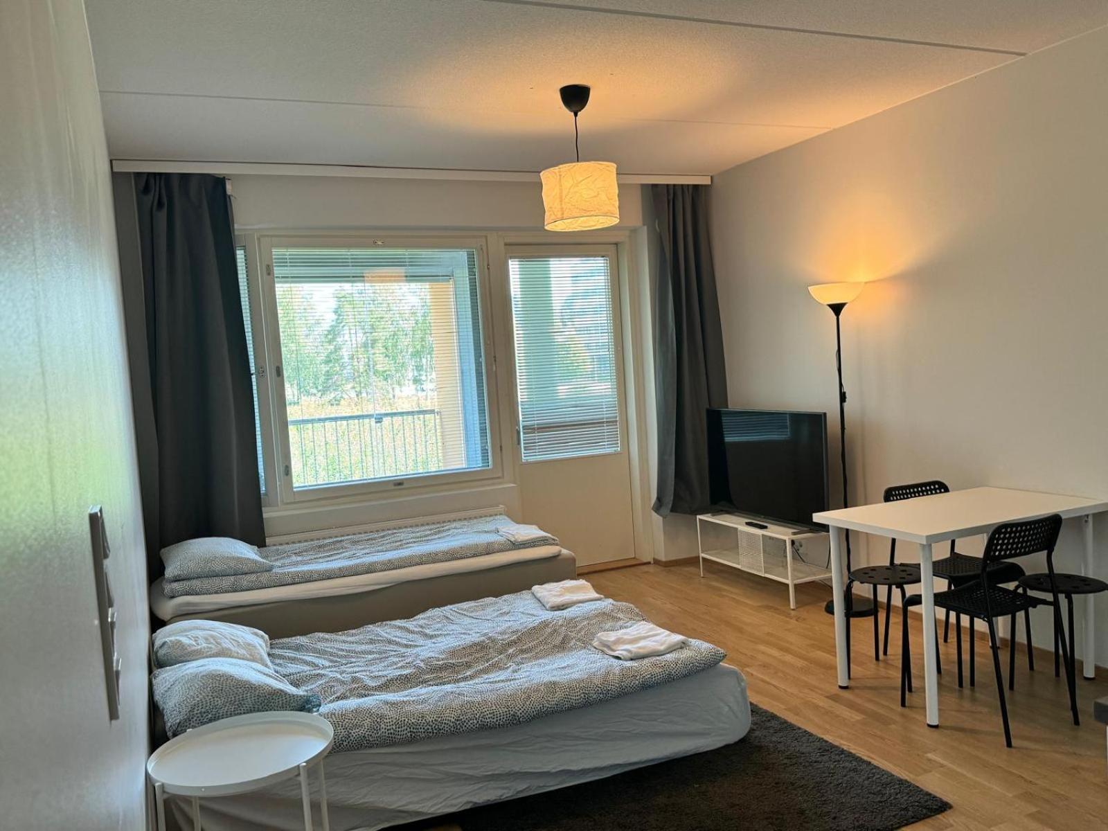 Easy Stay Rooms & Apartments Near Airport 반타 외부 사진