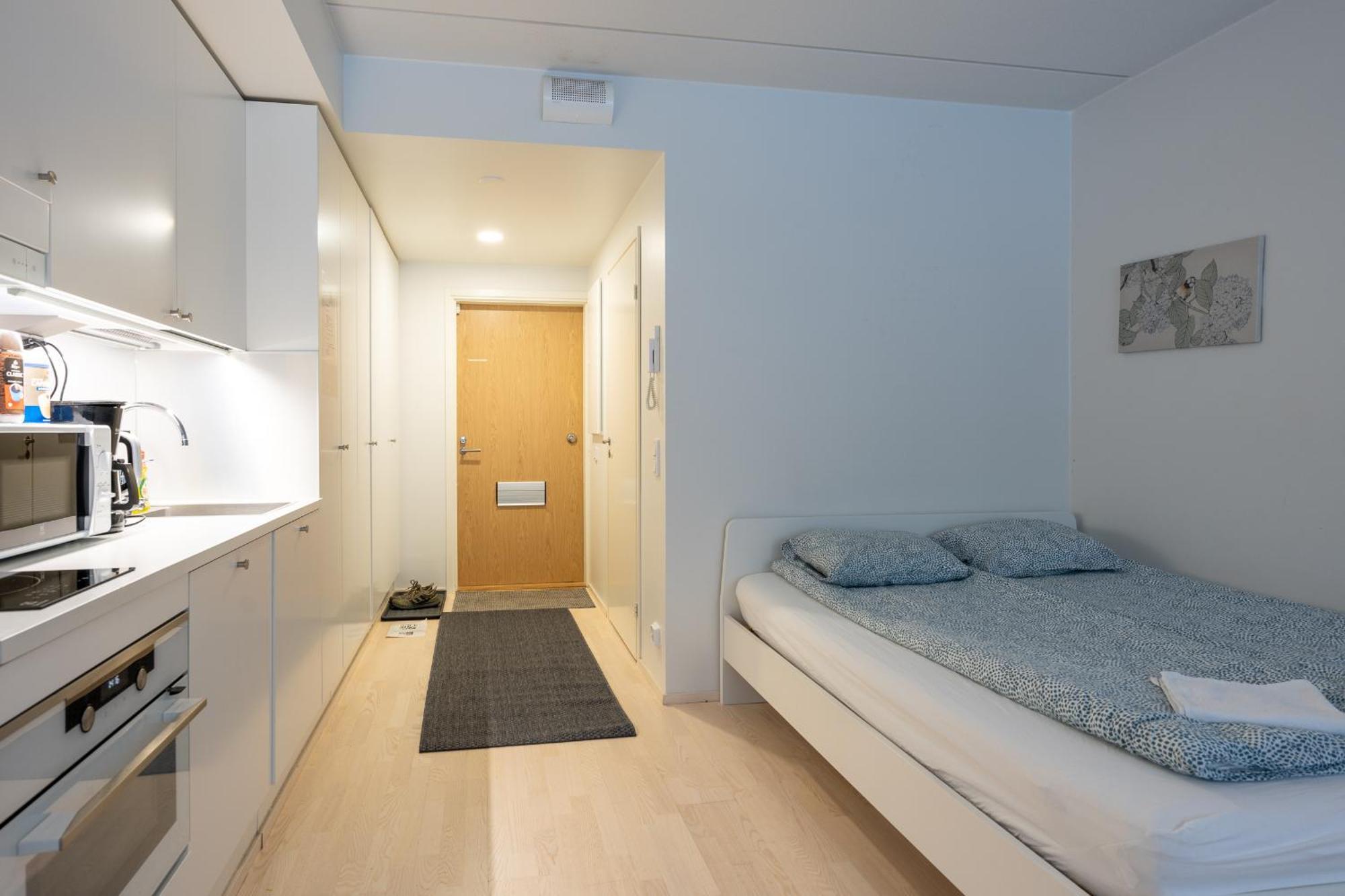 Easy Stay Rooms & Apartments Near Airport 반타 외부 사진