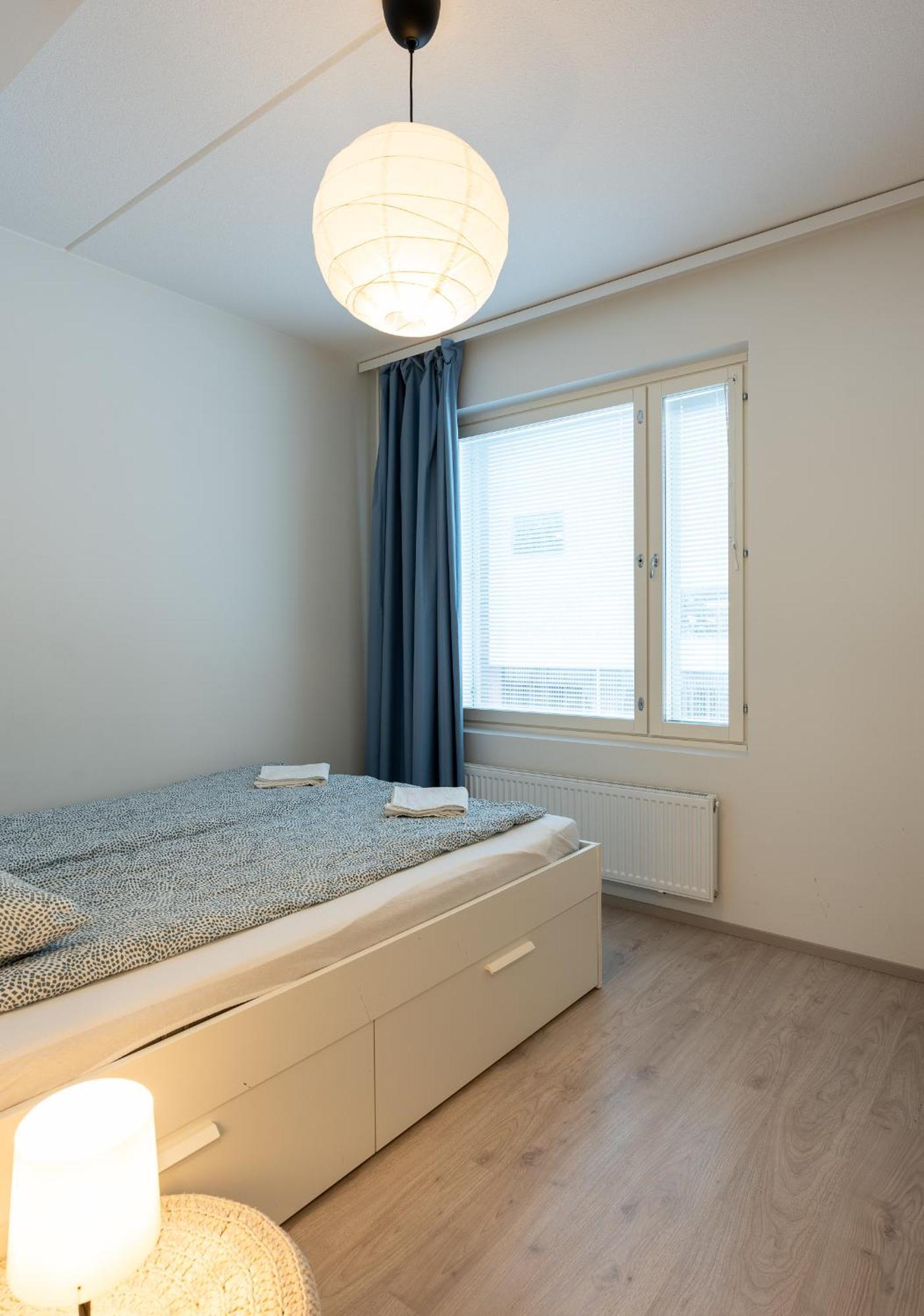 Easy Stay Rooms & Apartments Near Airport 반타 외부 사진