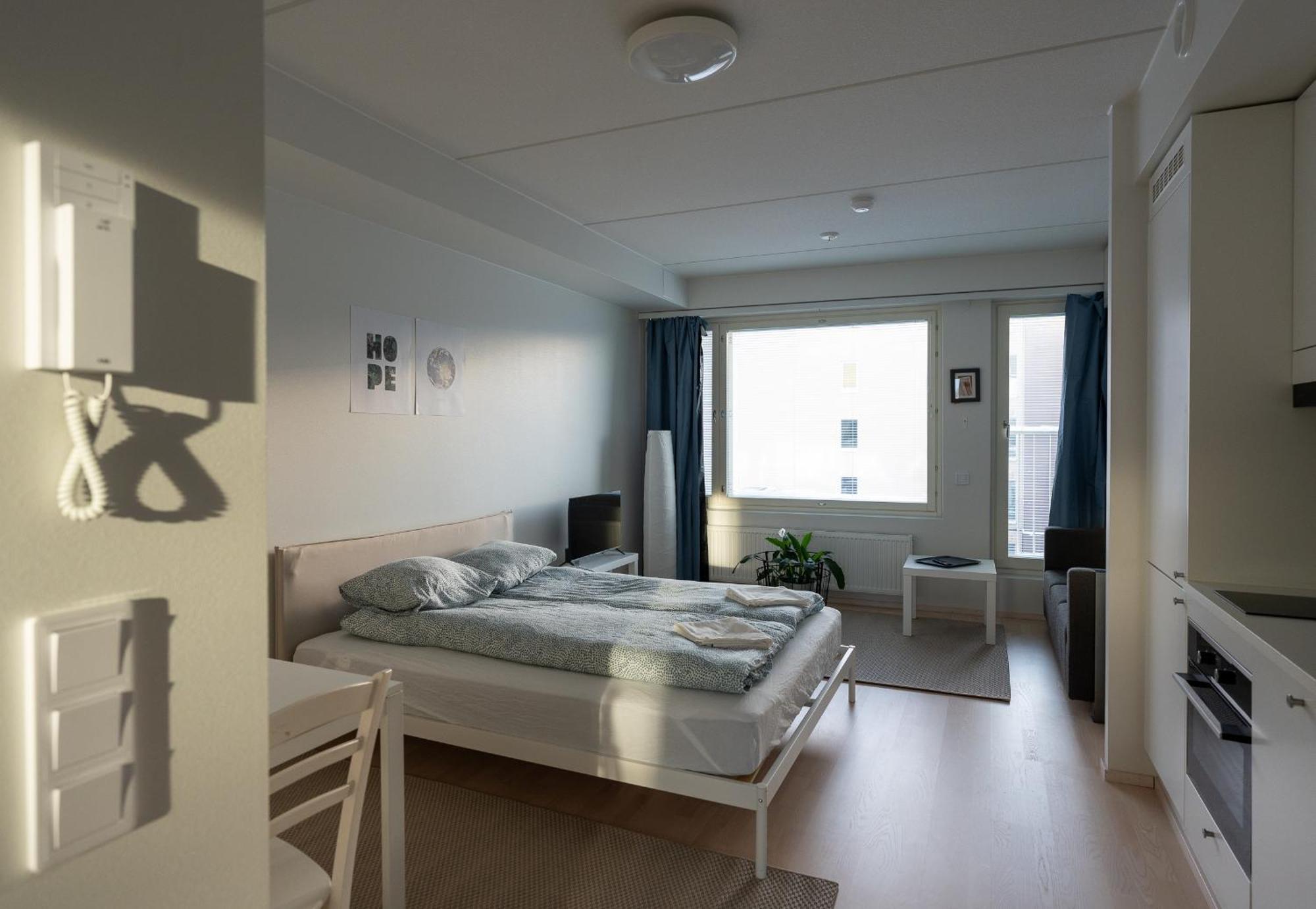 Easy Stay Rooms & Apartments Near Airport 반타 외부 사진